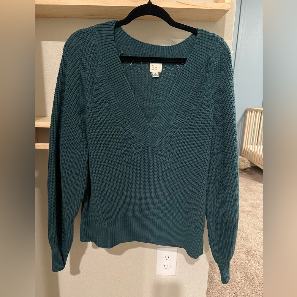 A New Day V-Neck Sweater - Size M - EUC
